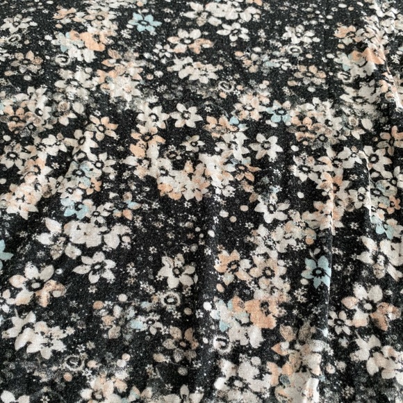 Kirra XS Long sleeve floral shirt - Picture 3 of 5